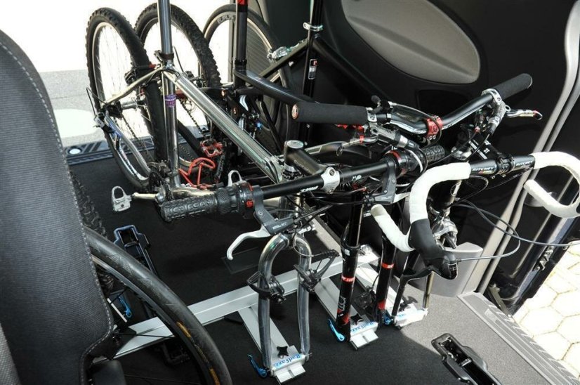 RF lišta pro upevňovací body P4, 130cm (S27D)