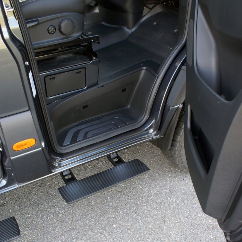 Sada plně automatických schodů pro MB Sprinter (2x přední, 1x boční posuvné dveře)