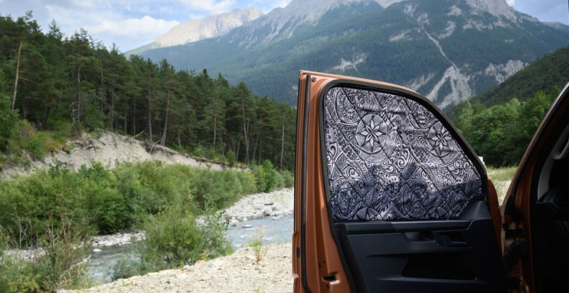 Vnitřní zastínění okna u řidiče Mercedes-Benz V-Class, Vito od 2014 - Vnitřní látka / vnější látka: Flowers - černá + černá, Boční okno: Včetně malého trojúhelníkového okna